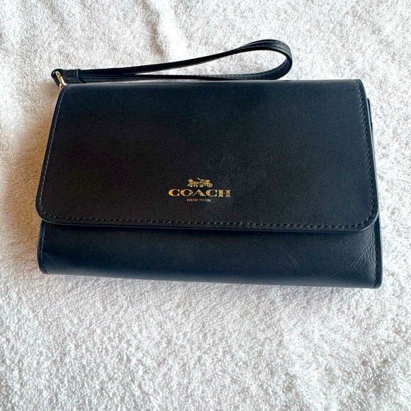 Coach Handbags - Coach Black Leather Clutch